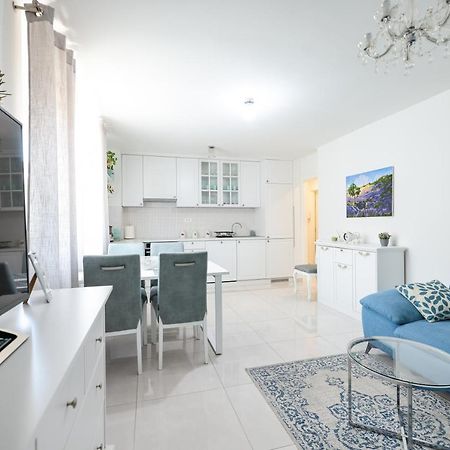Two Bedroom Apartment With A Balcony Relja Zadar Zewnętrze zdjęcie