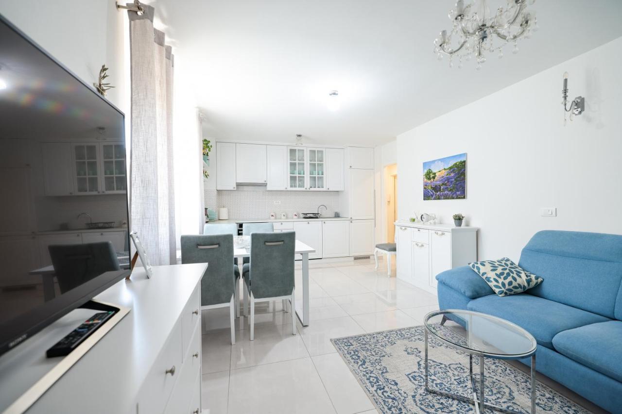 Two Bedroom Apartment With A Balcony Relja Zadar Zewnętrze zdjęcie