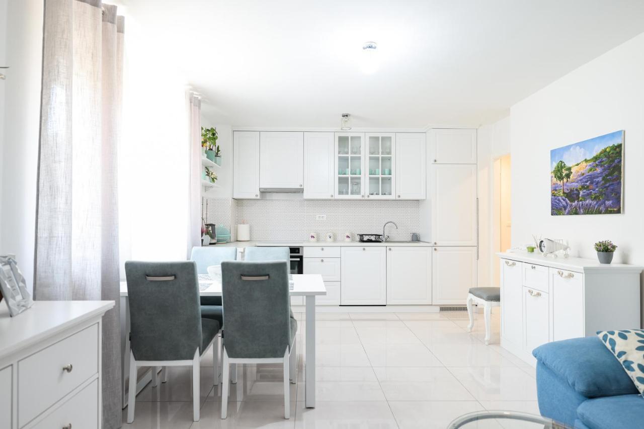 Two Bedroom Apartment With A Balcony Relja Zadar Zewnętrze zdjęcie