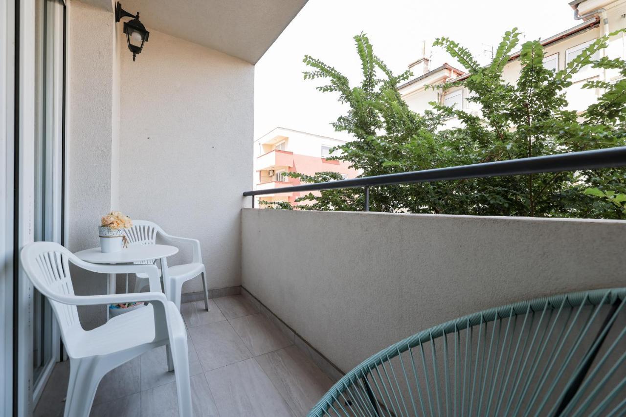 Two Bedroom Apartment With A Balcony Relja Zadar Zewnętrze zdjęcie